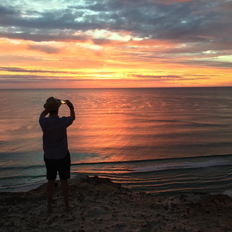 Rainbow Ocean Palms Resort Rainbow Beach Bagian luar foto